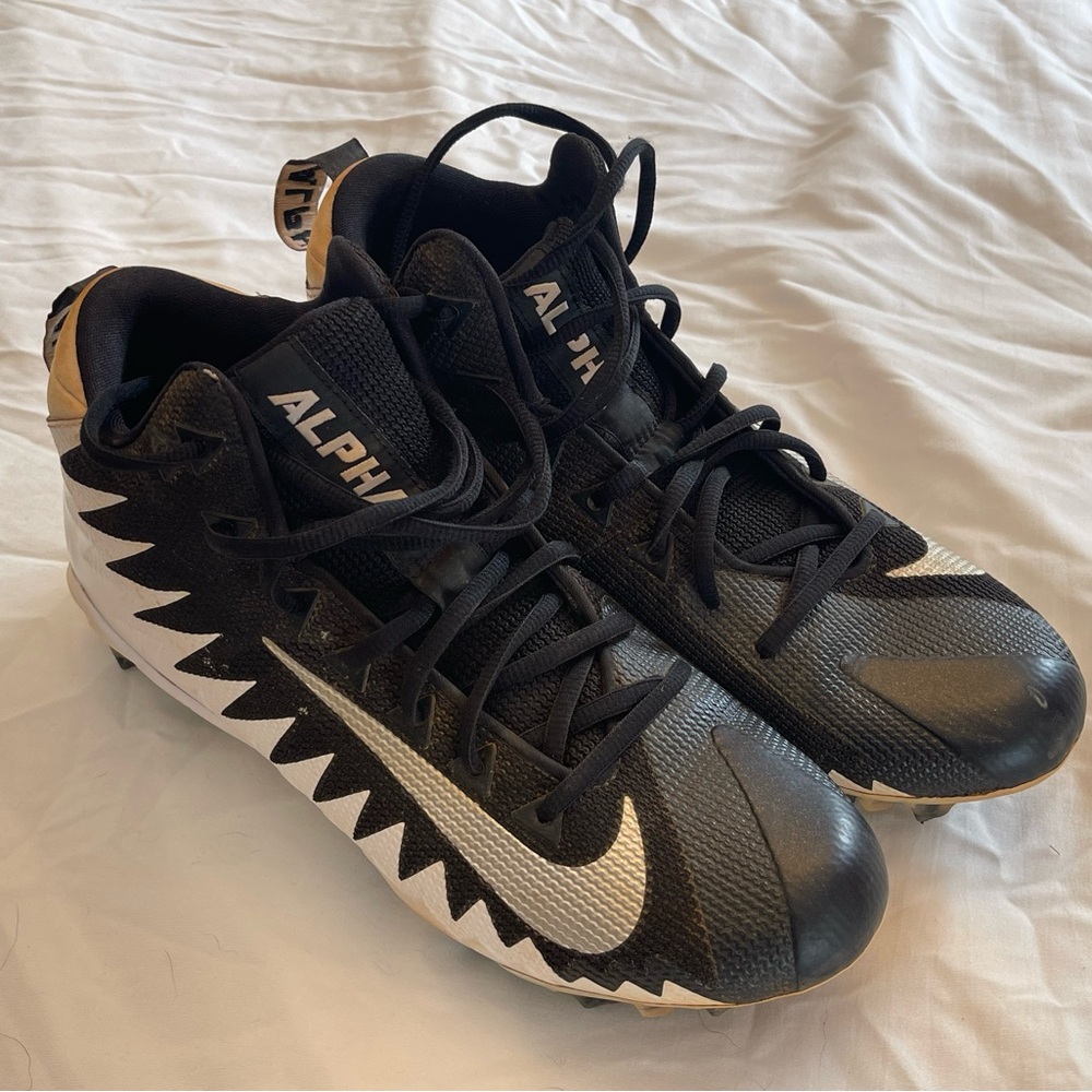 Nike Alpha Menace Pro mid